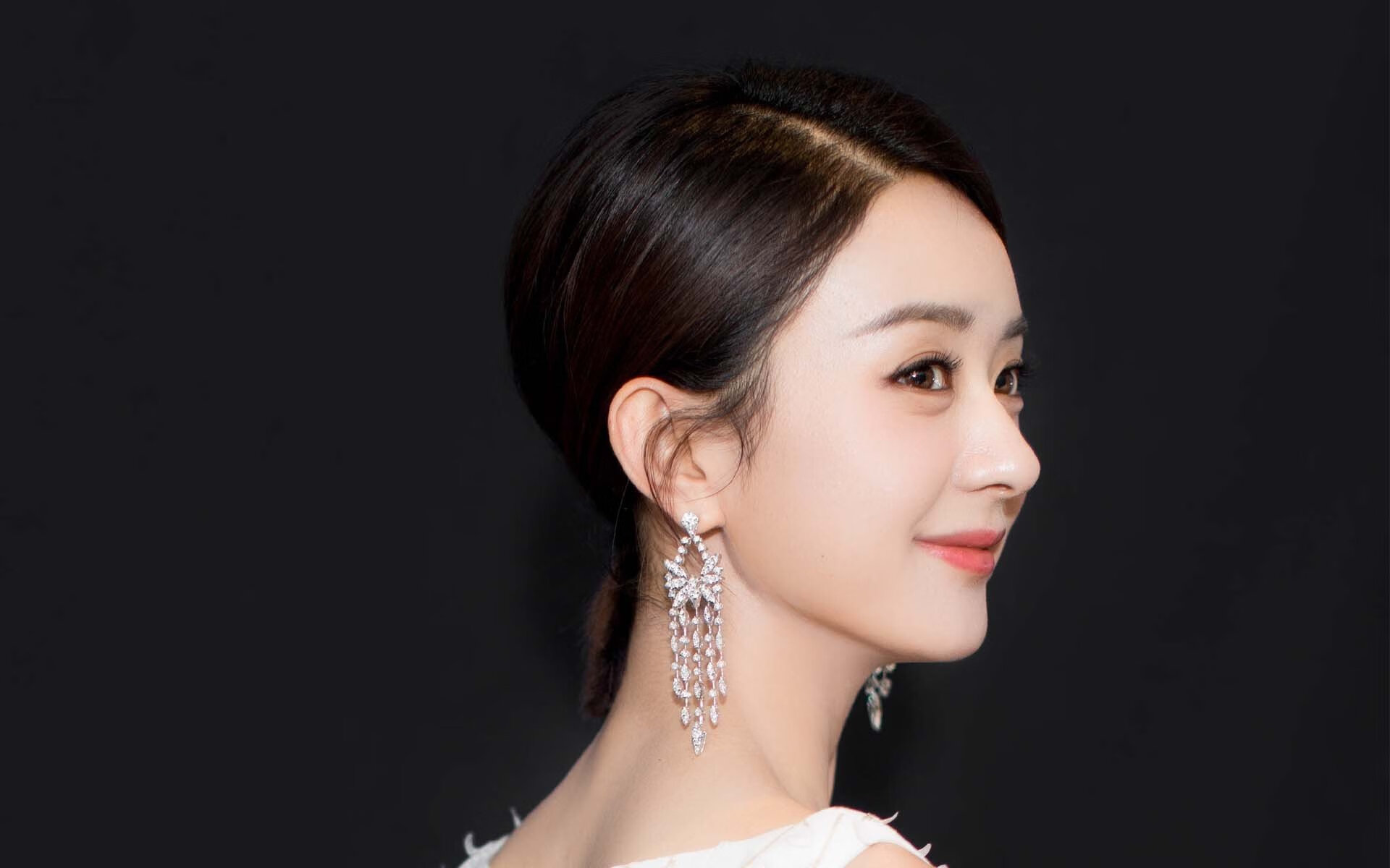 时空错位的MVP，当塔图姆空降费城，我们到底在看谁比赛？