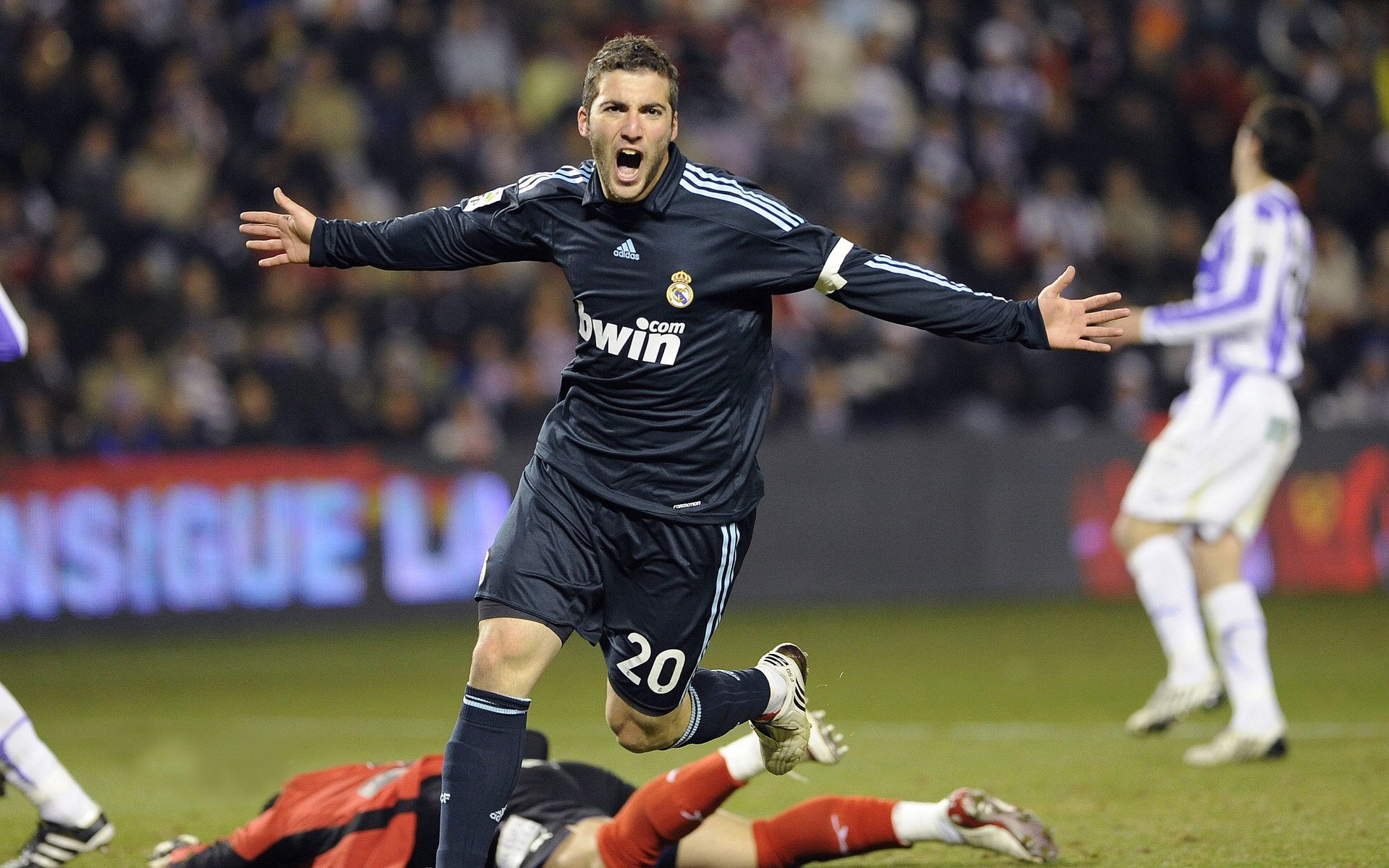 开云体育登录-约基奇！全球辽宁球迷共同的硬仗之王