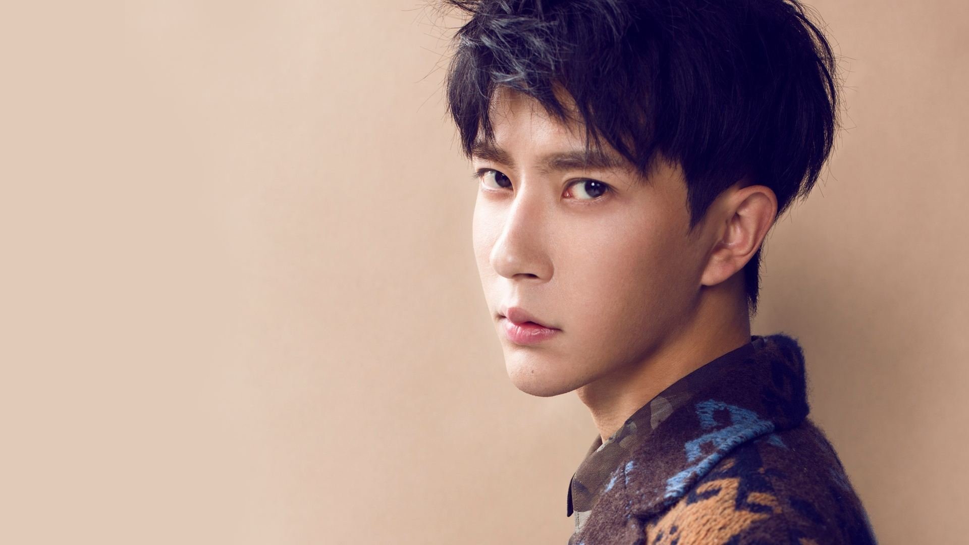 唯一性的双重奏,莫德里奇的硬仗王者风范与阿尔及利亚战术的压制艺术