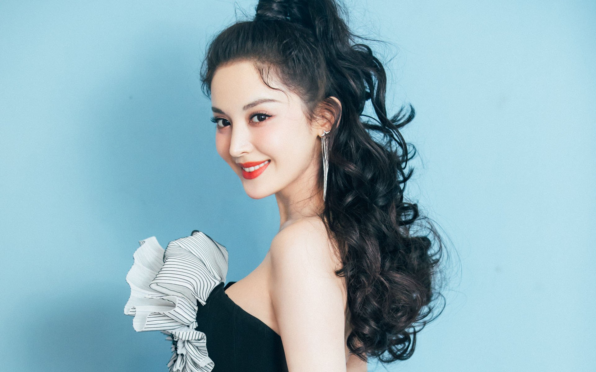 北欧德比变调，久保建英导演瑞典压制，临场妙手改写G组格局