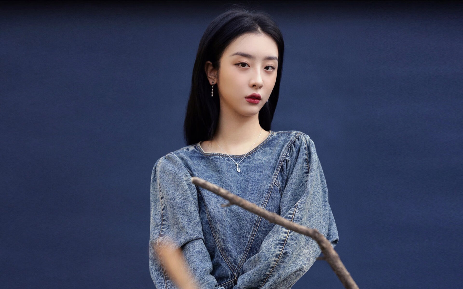 开云体育中国-沙场弈棋，当预设走向终结，迪亚斯用临场之笔，写就墨西哥的唯一胜利